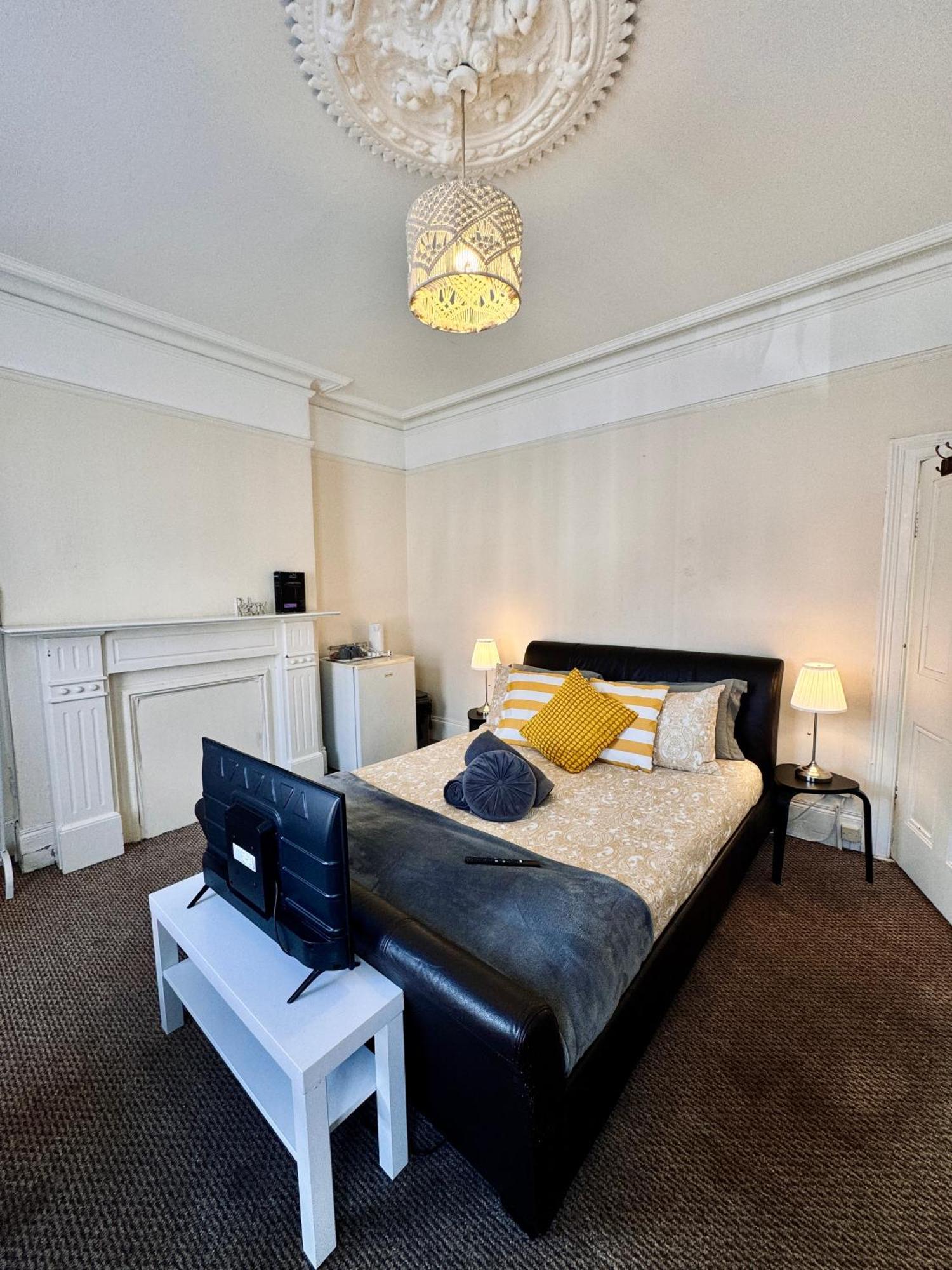 House In Antrim Road Hotel เบลฟาสต์ ภายนอก รูปภาพ
